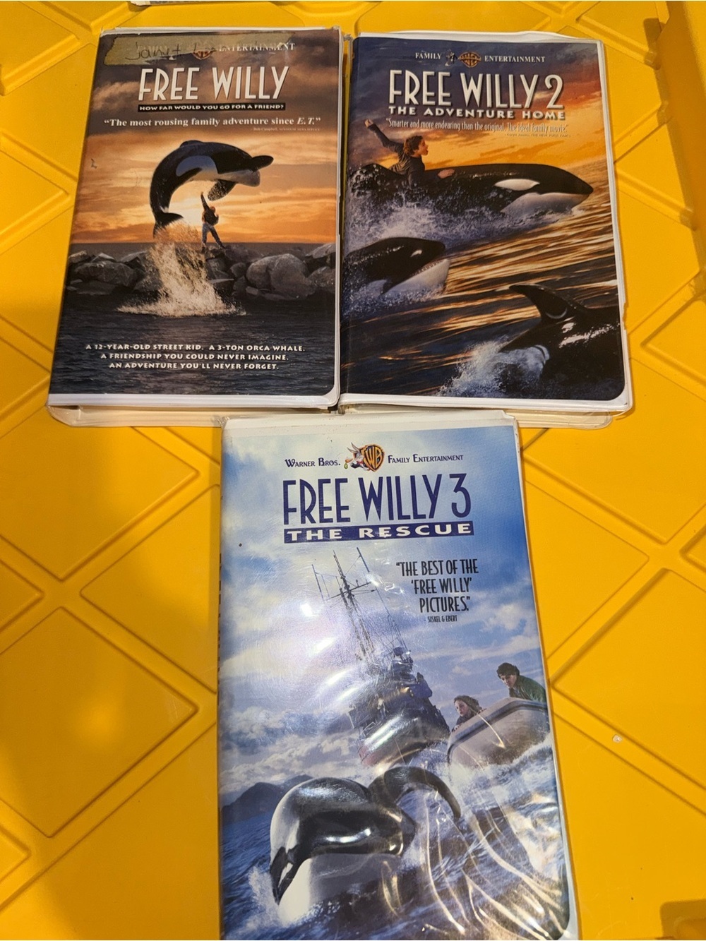 Free Willy Set of 3 Clamshell VHS Tape
